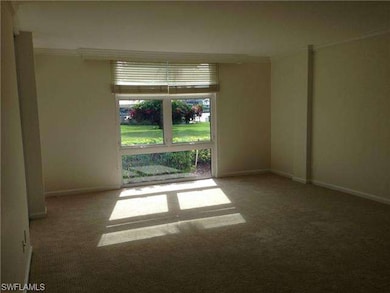 Huge great room/living room