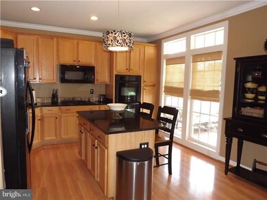 101 N Savanna Dr, Pottstown, PA 19465 - photo 2