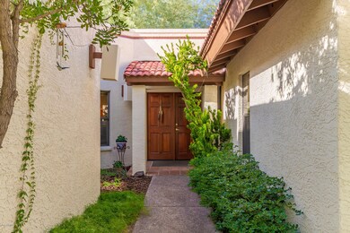 Private Entrance Way