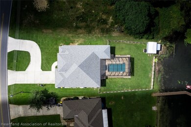 956 Lake Dr E, Lake Placid, FL 33852 - photo 2