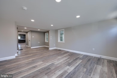 170 S 5th St, Columbia, PA 17512 - photo 5