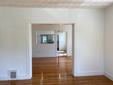 34-34A Elm St unit 2, Wakefield, MA 01880 - photo 6