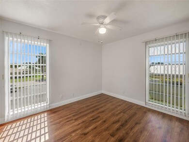 315 Circle Dr S unit 201, Boynton Beach, FL 33435 - photo 6