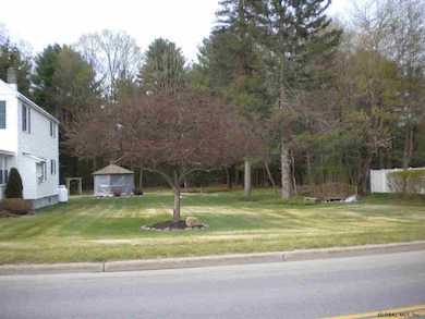 80 Hamilton Ave, Corinth, NY 12822 - photo 2