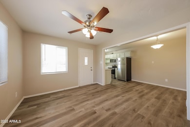 003-photo-living-room-11248511