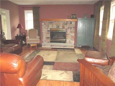 Living Room. Warm and comfortable with laminate fl
