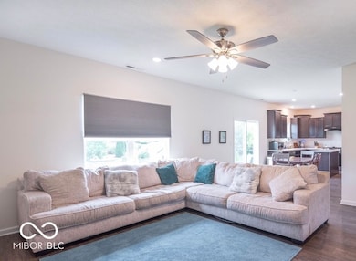 907 Ram Dr, Franklin, IN 46131 - photo 5