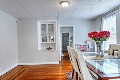 First Floor parlor/dinning