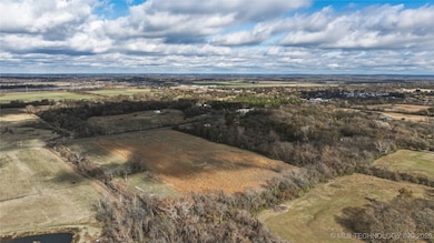 4163 W Fern Mountain Rd, Muskogee, OK 74401 - photo 2