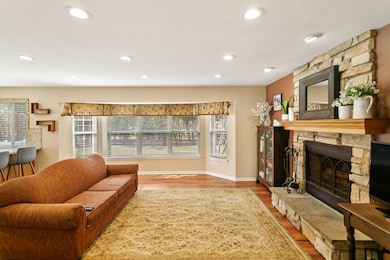 67 Raven Dr, Aurora, IL 60506 - photo 5