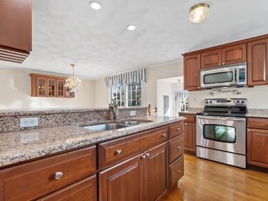 47 Graymore Rd, Waltham, MA 02451 - photo 4