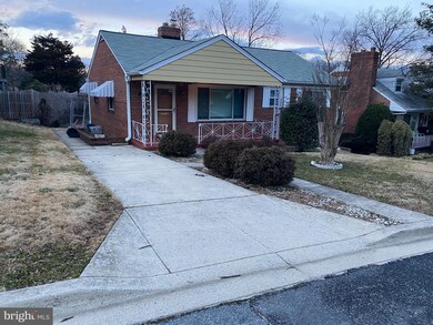 802 Hayward Ave, Takoma Park, MD 20912 - photo 2