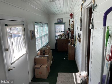 509 Pershing Ave, Darby, PA 19023 - photo 6