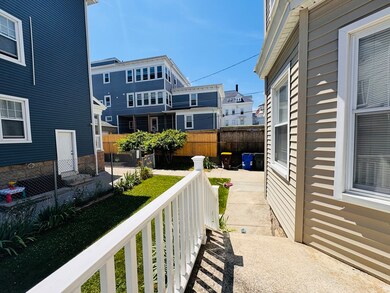 171 Hunter St unit 3, Fall River, MA 02721 - photo 2