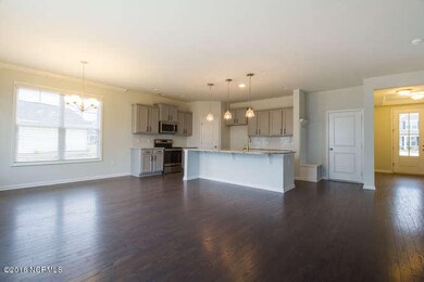 554 Steele Loop Drive-small-006-3-Living