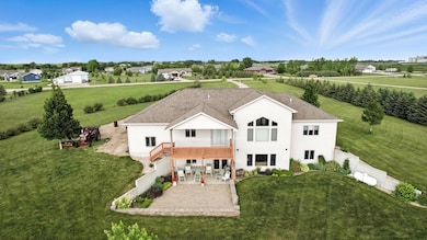 25824 E Enemy Creek Loop, Mitchell, SD 57301 - photo 4