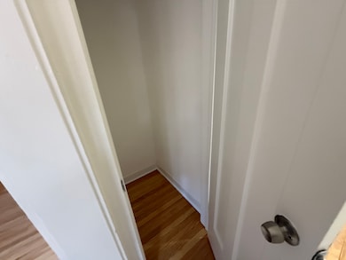 unlisted-address, Berwyn, IL 60402 - photo 7