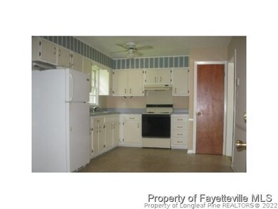 241 Brewster Dr, Fayetteville, NC 28303 - photo 2