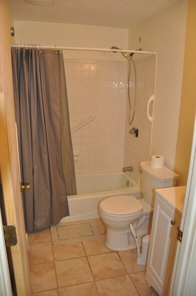 10 Karen Cir unit 9, Billerica, MA 01821 - photo 5