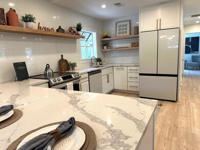 314 Canterbury Rd, Charleston, SC 29407 - photo 4