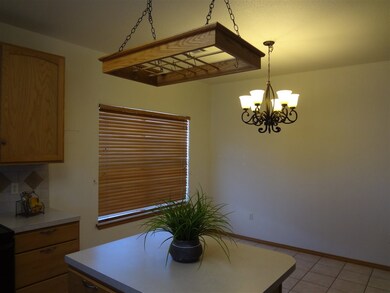 1061 Mimosa Ave, Alamogordo, NM 88310 - photo 3