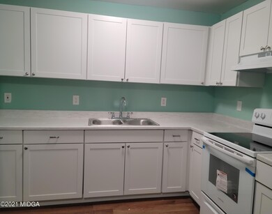 Deeb new appliances
