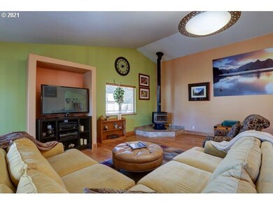 61459 Camelot Place, Bend, OR 97702 - photo 5