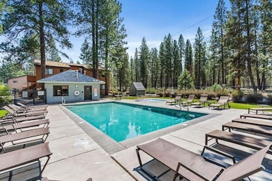 56856 Enterprise Dr unit G2, Sunriver, OR 97707 - photo 4