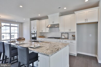 2062 Julia Dr, Lafayette Hill, PA 19444 - photo 4