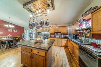 1038 County Road 260, Gainesville, TX 76240 - photo 5