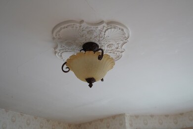 49 Cass St, Portsmouth, NH 03801 - photo 3