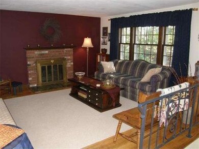 1 Rhodes St, Plainville, MA 02762 - photo 2