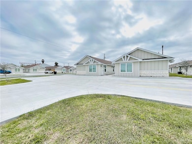 2207 Northridge Ave unit B, Harlingen, TX 78550 - photo 4