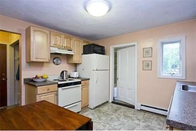 957 Washington St unit 4, Newtonville, MA 02460 - photo 6