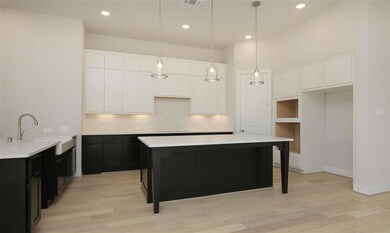 29438CherryVineRdOXFDA0002
