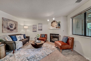 3695 S Gekeler Ln unit 18, Boise, ID 83706 - photo 2