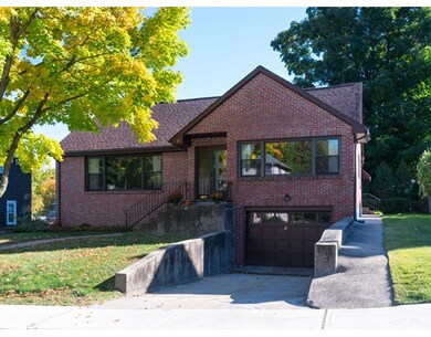 38 Lindbergh Ave, Holyoke, MA 01040 - photo 2