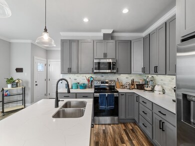 1022 Melneeka Ln, Houston, TX 77091 - photo 3