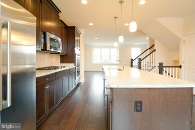 3714 Powell Ln, Falls Church, VA 22041 - photo 4