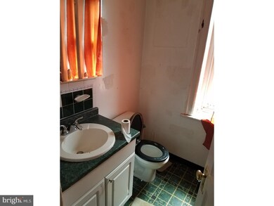 5339 Wingohocking Terrace, Philadelphia, PA 19144 - photo 2