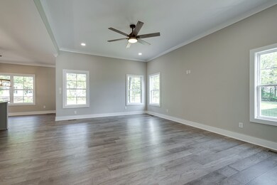 112 Cunningham Ln, Shelbyville, TN 37160 - photo 6