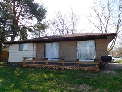 1622 Holly Ct, Lansing, MI 48910 - photo 2