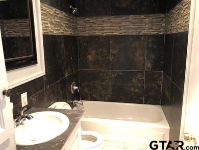 2402 2402 Plume, Tyler, TX 75703 - photo 6