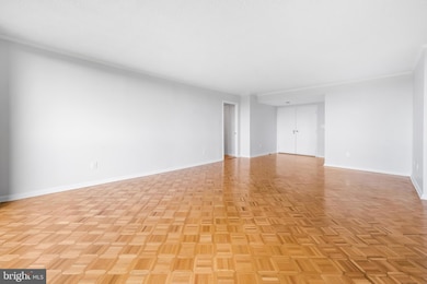 Winthrop House Condominium, Baltimore, MD 21218 - photo 4