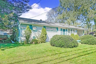 31 W Jumping Brook Rd, Neptune, NJ 07753 - photo 2