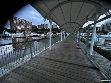 423 Walker St unit B5, Fairview, NJ 07022 - photo 5