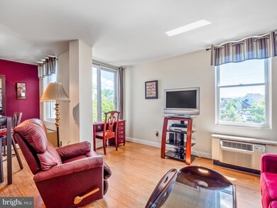 316 Burnside St unit 301, Annapolis, MD 21403 - photo 2