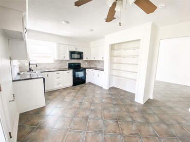 2611 County Road 769b, Brazoria, TX 77422 - photo 6