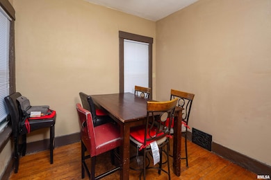 125 E Locust St, Davenport, IA 52803 - photo 5