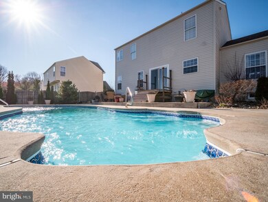 137 Revere Dr, Woodbury, NJ 08096 - photo 3